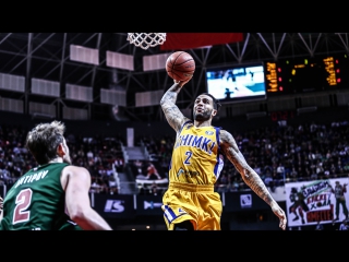 Tyler Honeycutt Dunks All Alone