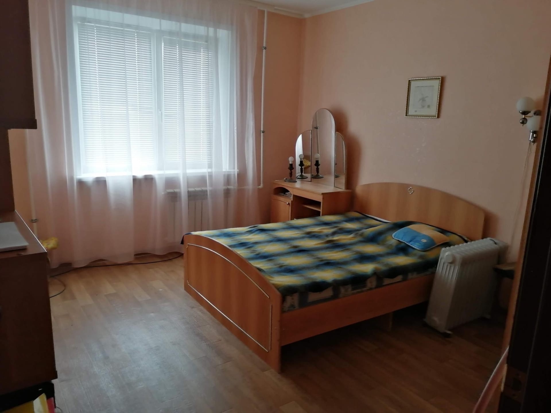 Сдается квартира на долгий срок! Адрес: кв-л Молодежный Рассмотрим студентов Рядом университет, магазины и тп Цена 30т + ком услуги + залог, первичный просмотр происходит через агенство Звонить по номеру +79595967303...